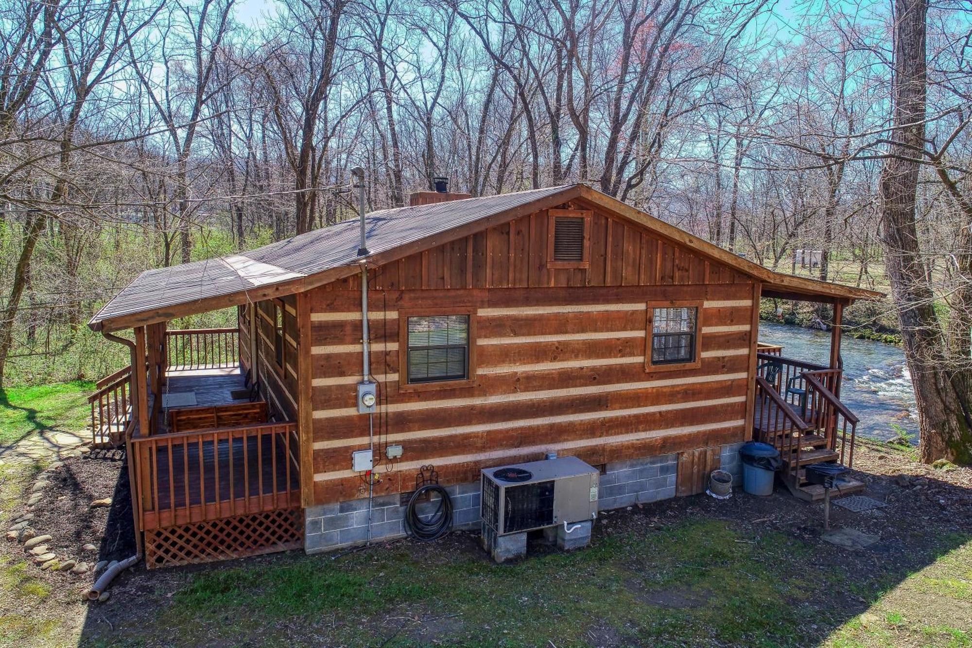 Creekside Memories Cabin Cosby Экстерьер фото