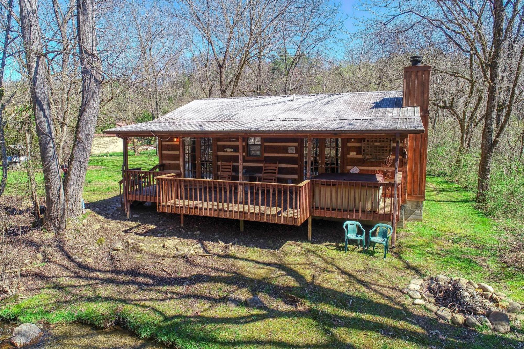 Creekside Memories Cabin Cosby Экстерьер фото